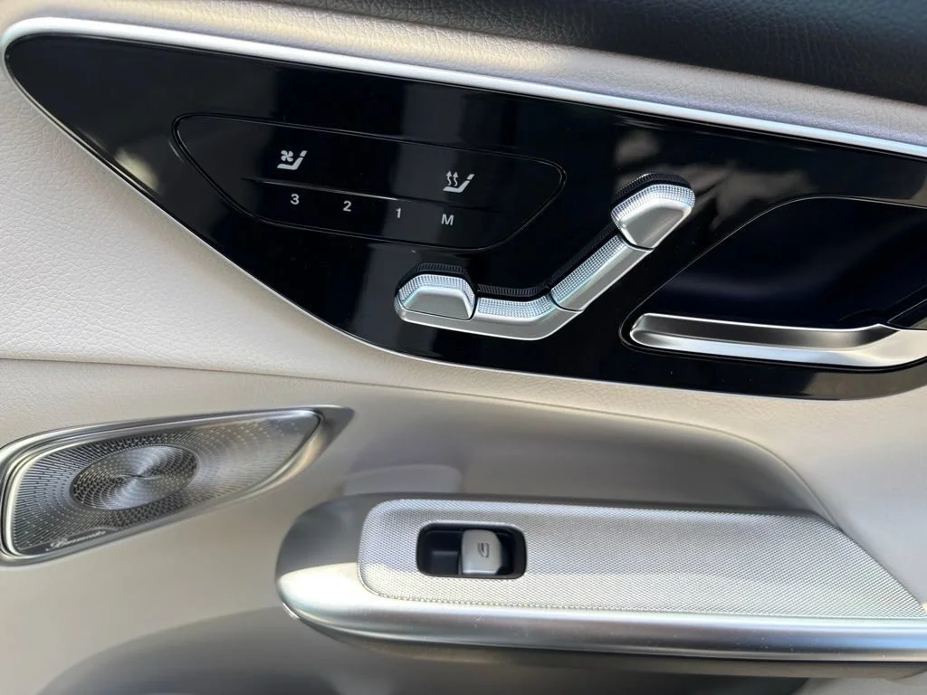 New 2027 Polar White Mercedes-Benz GLC 300 image 24