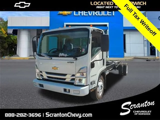 2025 Chevrolet Low Cab Forward 5500 XG 