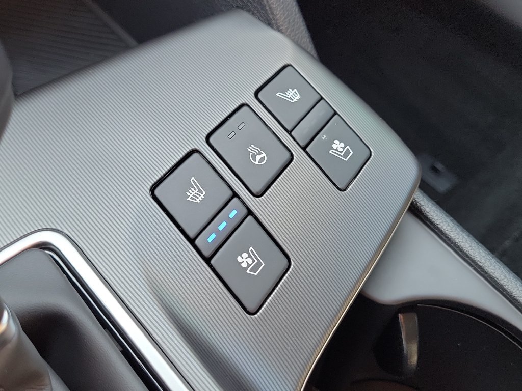 New 2026 Glacial White Pearl Kia SX Prestige image 36