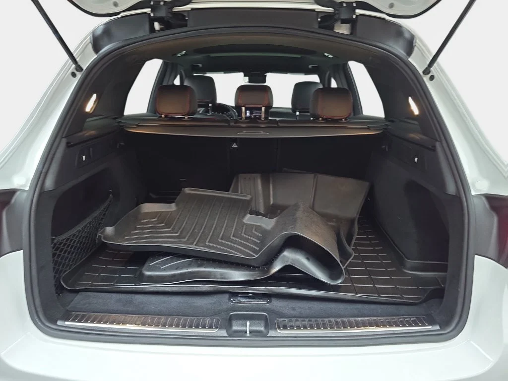 Used 2022  Mercedes-Benz GLC 43 AMG® image 14