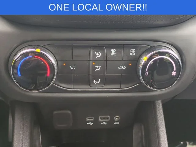 Used 2022 White Chevrolet LS image 25