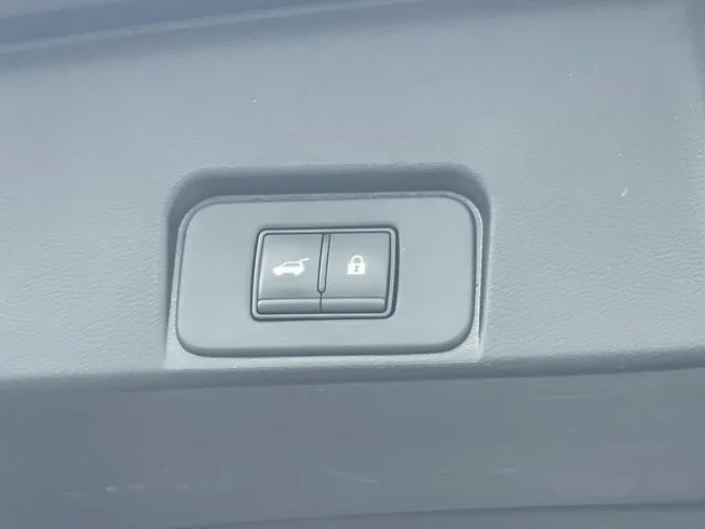 Used 2025 Red Nissan SV image 9