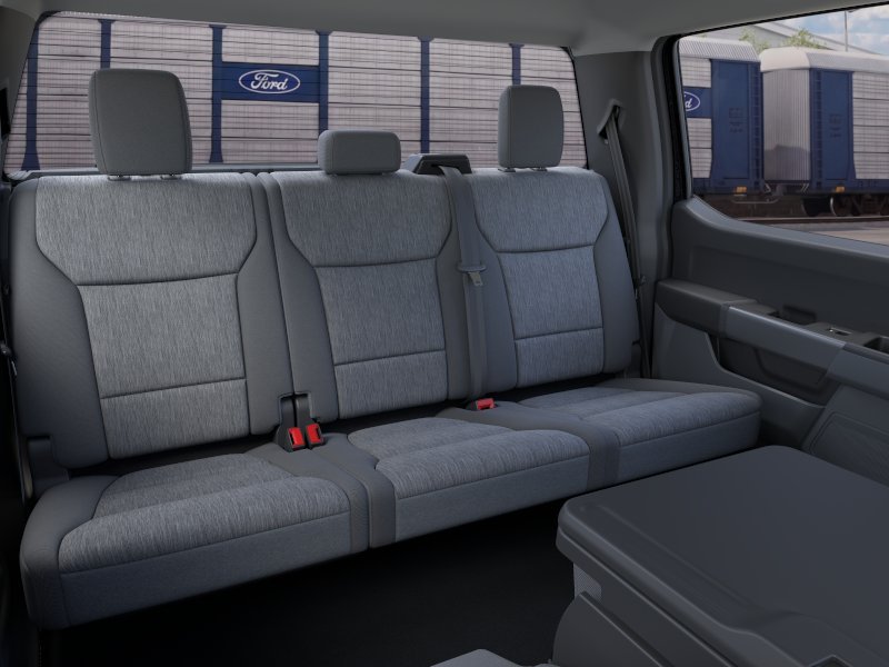 New 2026 Agate Black Metallic Ford XLT image 11