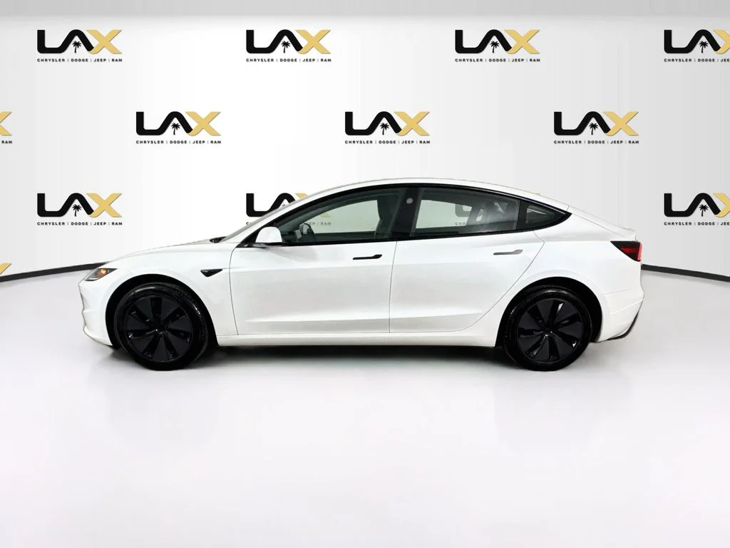 Used 2025 White Tesla Long Range image 4