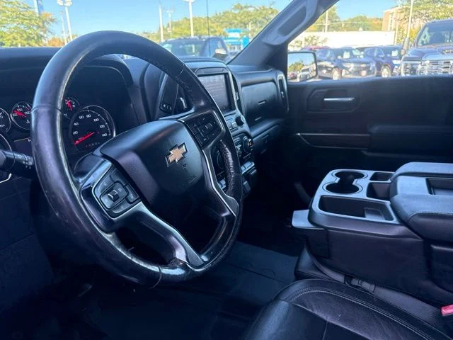 Used 2020 Gray Chevrolet LT image 9