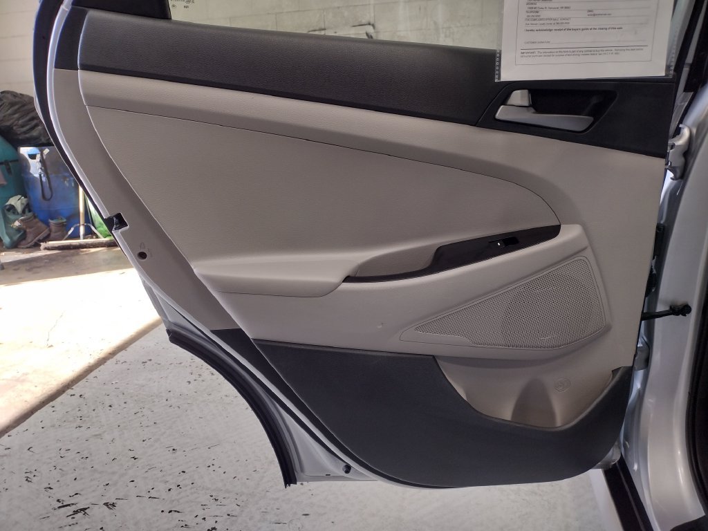 Used 2018 Molten Silver Hyundai SEL image 31