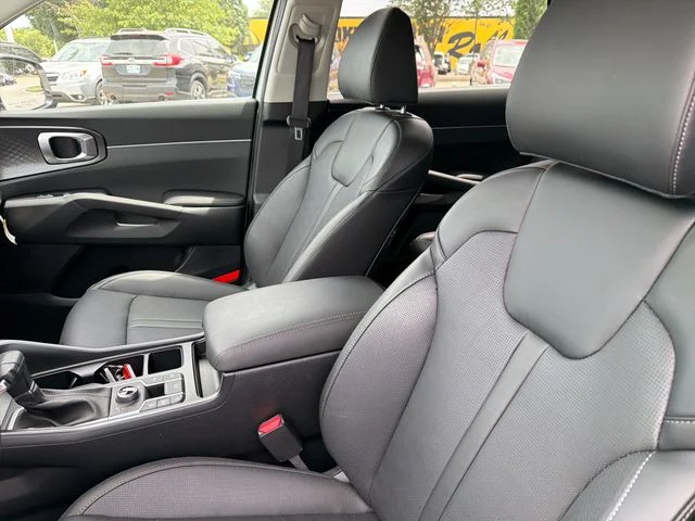 New 2026 White Kia S image 18