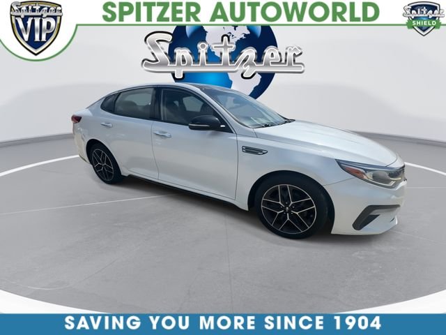 Used 2020 Kia Optima SE with VIN 5XXGT4L38LG438139 for sale in Northfield, OH