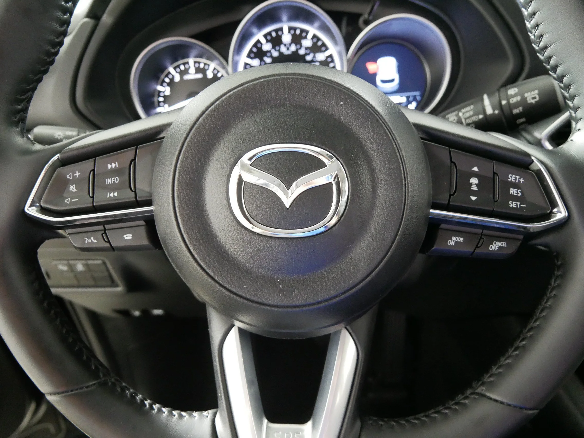 Certified Used 2025 Jet Black Mica Mazda 2.5 S image 25
