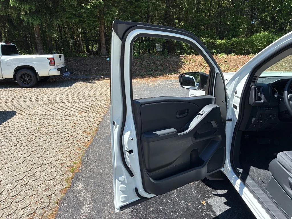 New 2026 Glacier White Nissan King Cab® S image 16