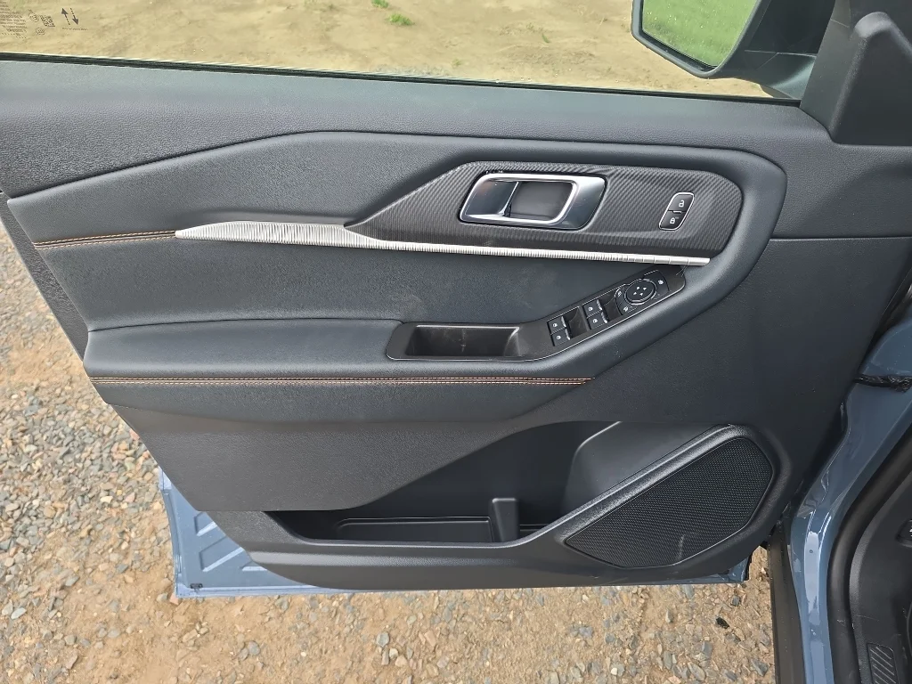 New 2026 Vapor Blue Metallic Ford Tremor® image 11
