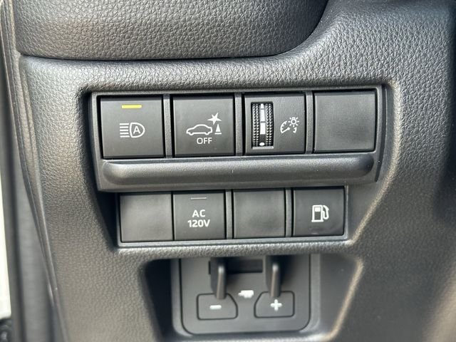 Used 2025 White Toyota 1958 image 26