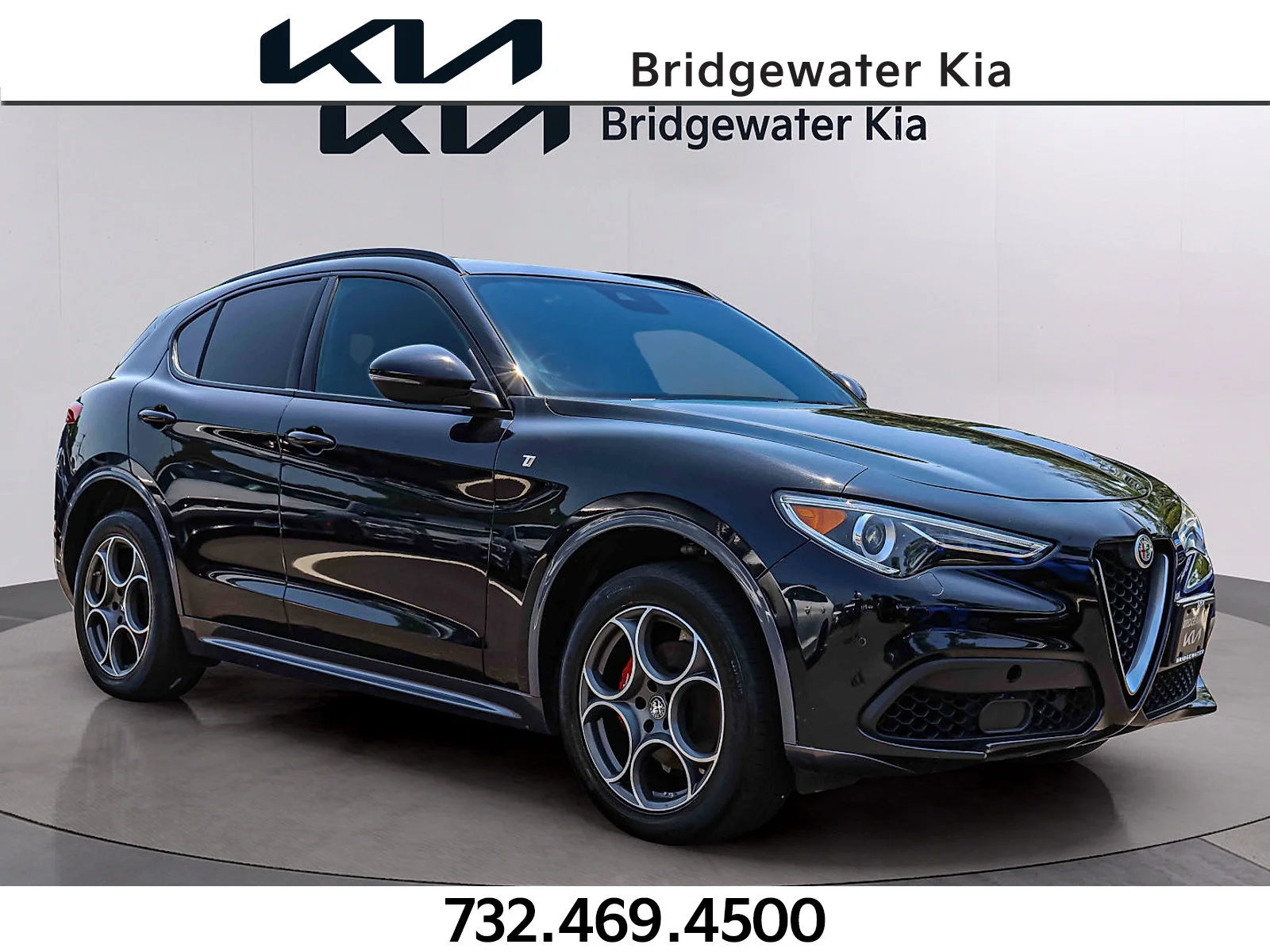 2022 Alfa Romeo Stelvio Ti AWD's photo