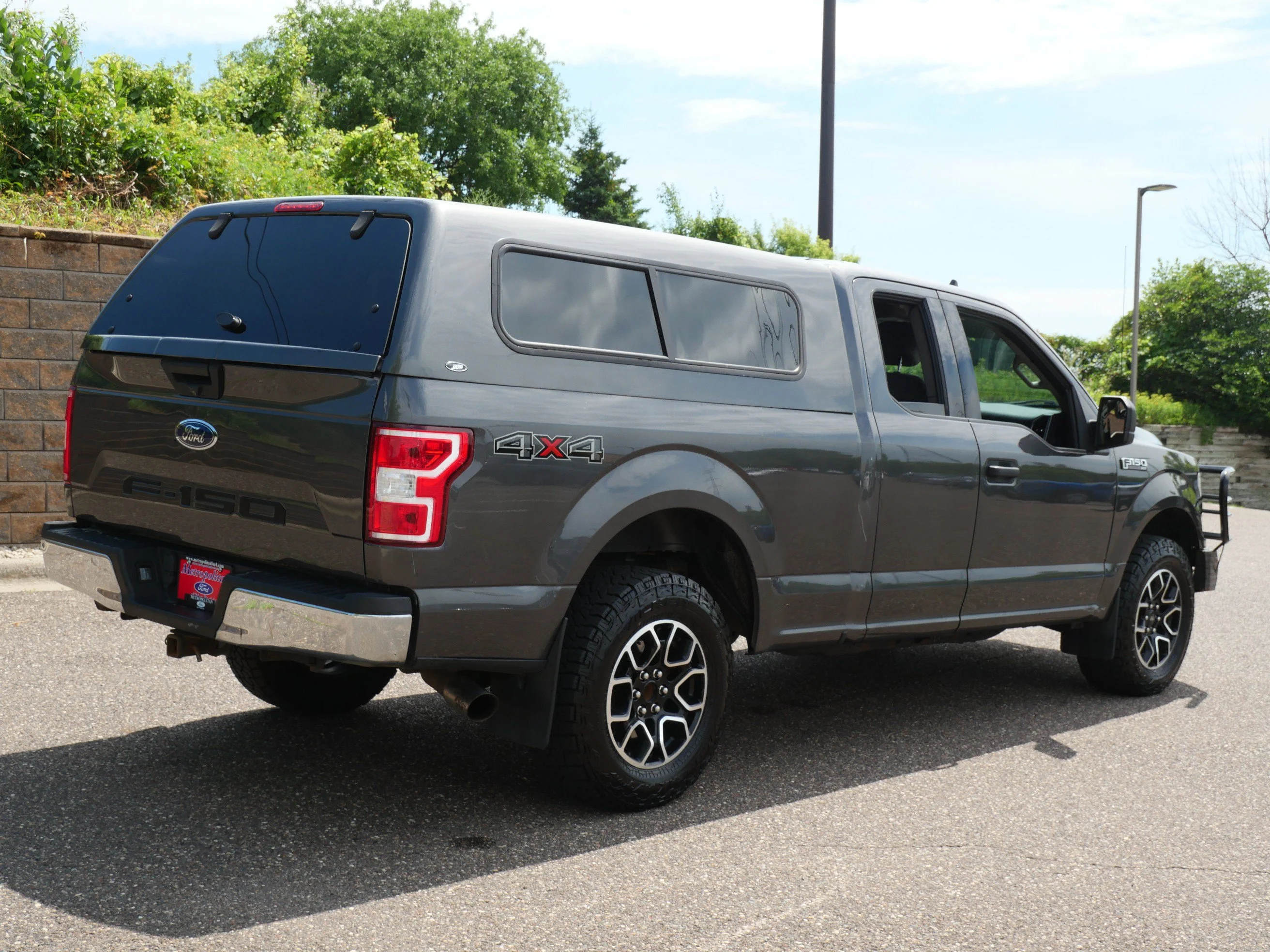 Used 2019 Magnetic Metallic Ford XLT 4WD SuperCab 6.5 Box image 6