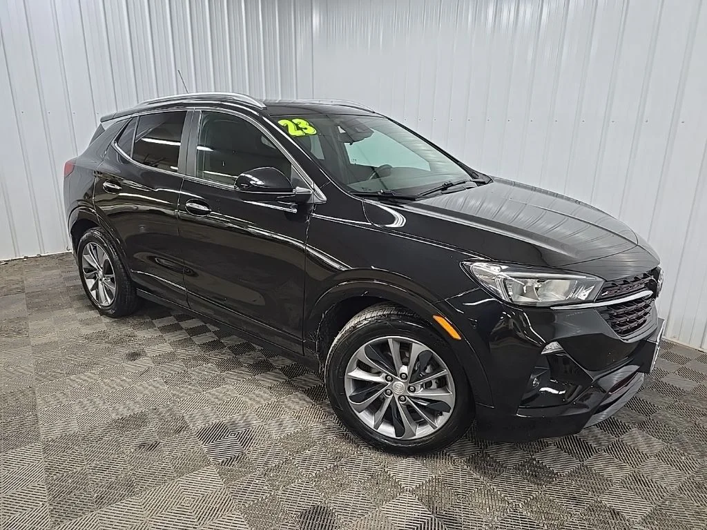Used 2023 Black Buick Select image 7