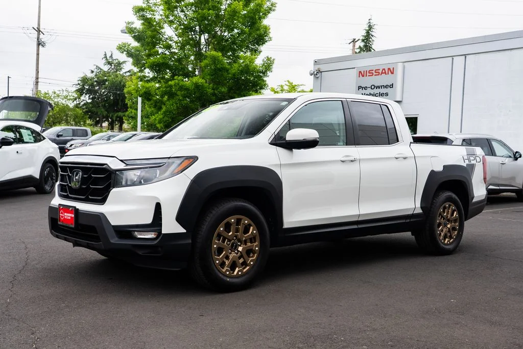Used 2021  Honda RTL image 3