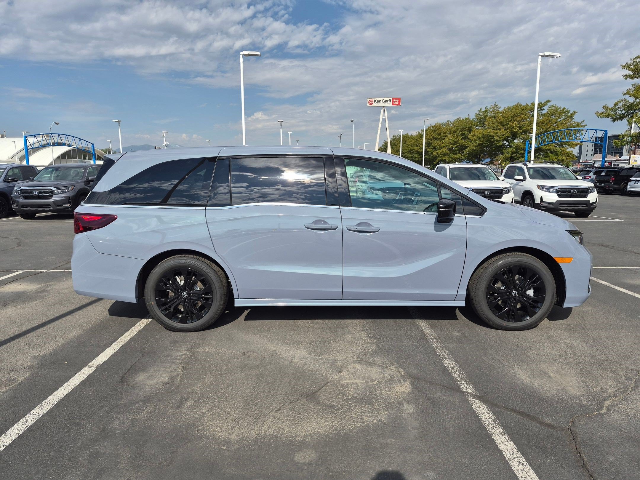 New 2026 Sonic Gray Pearl Honda Sport-L image 2