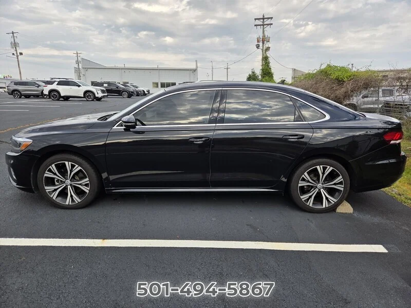 Used 2022 BLACK Volkswagen 2.0T SE image 7