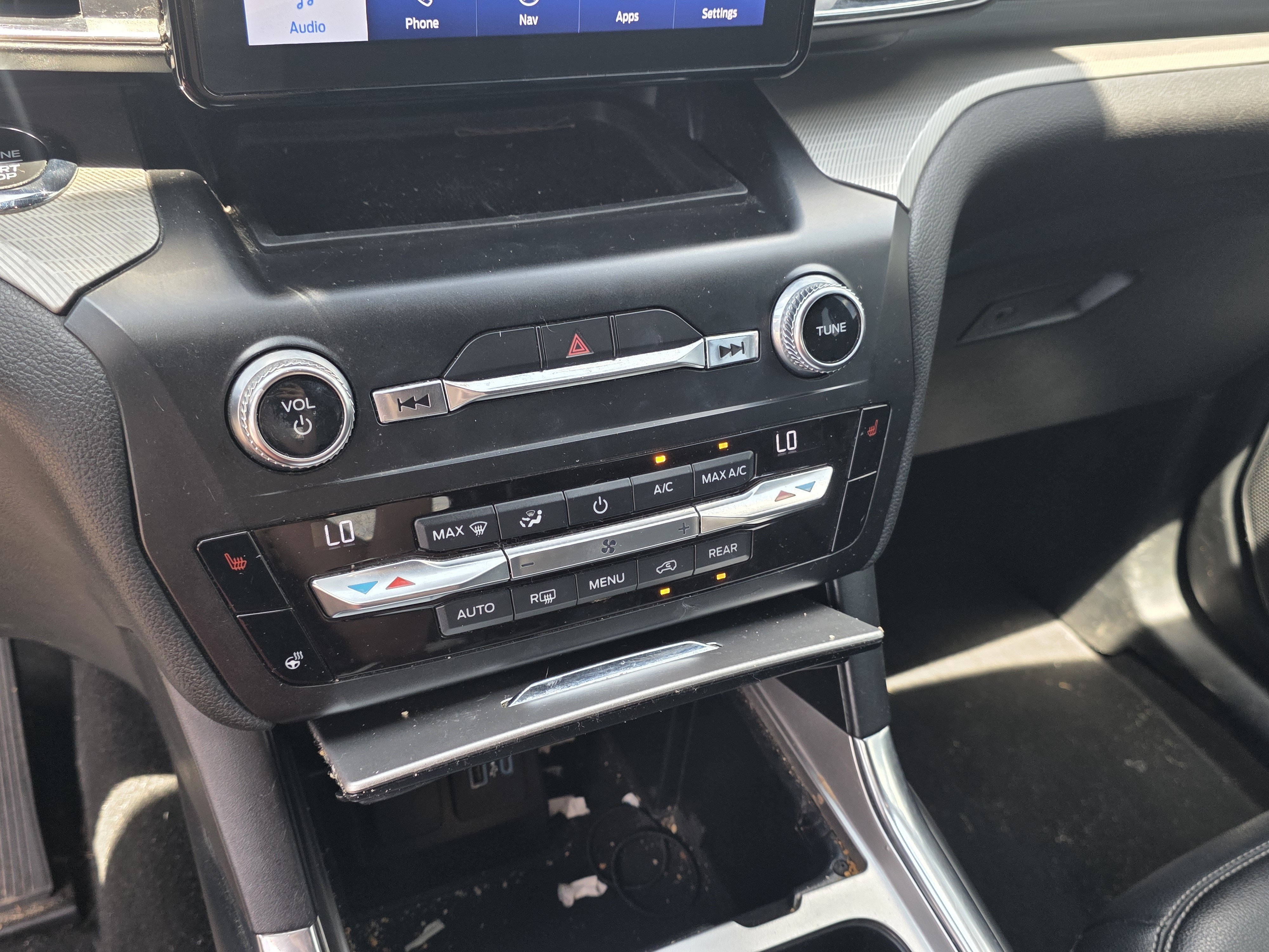 Used 2020 Black Metallic Ford XLT image 11