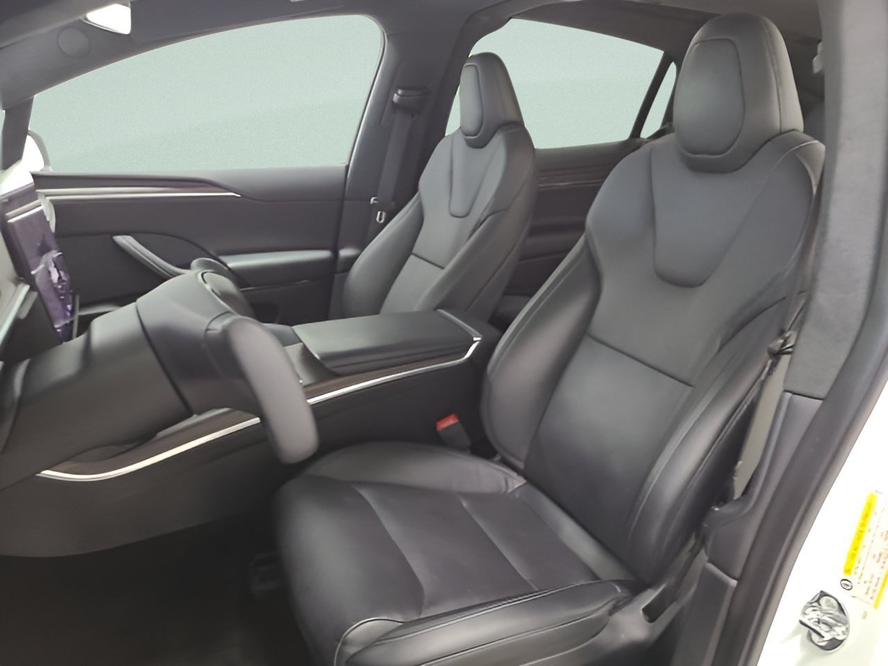 2023 Tesla Model X Long Range - Photo 17