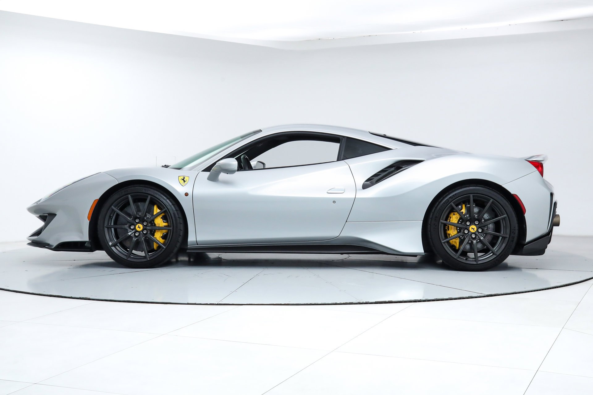 2019 Ferrari 488 Pista photo 4