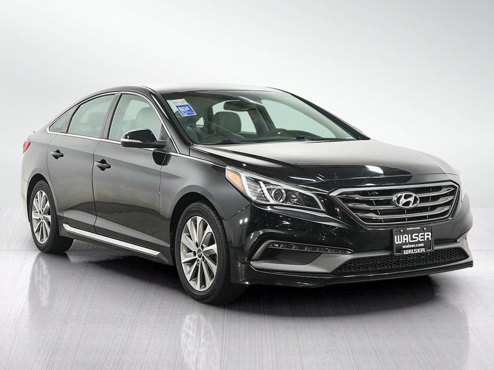 Used 2017 Phantom Black Hyundai Sport 2.4L image 7