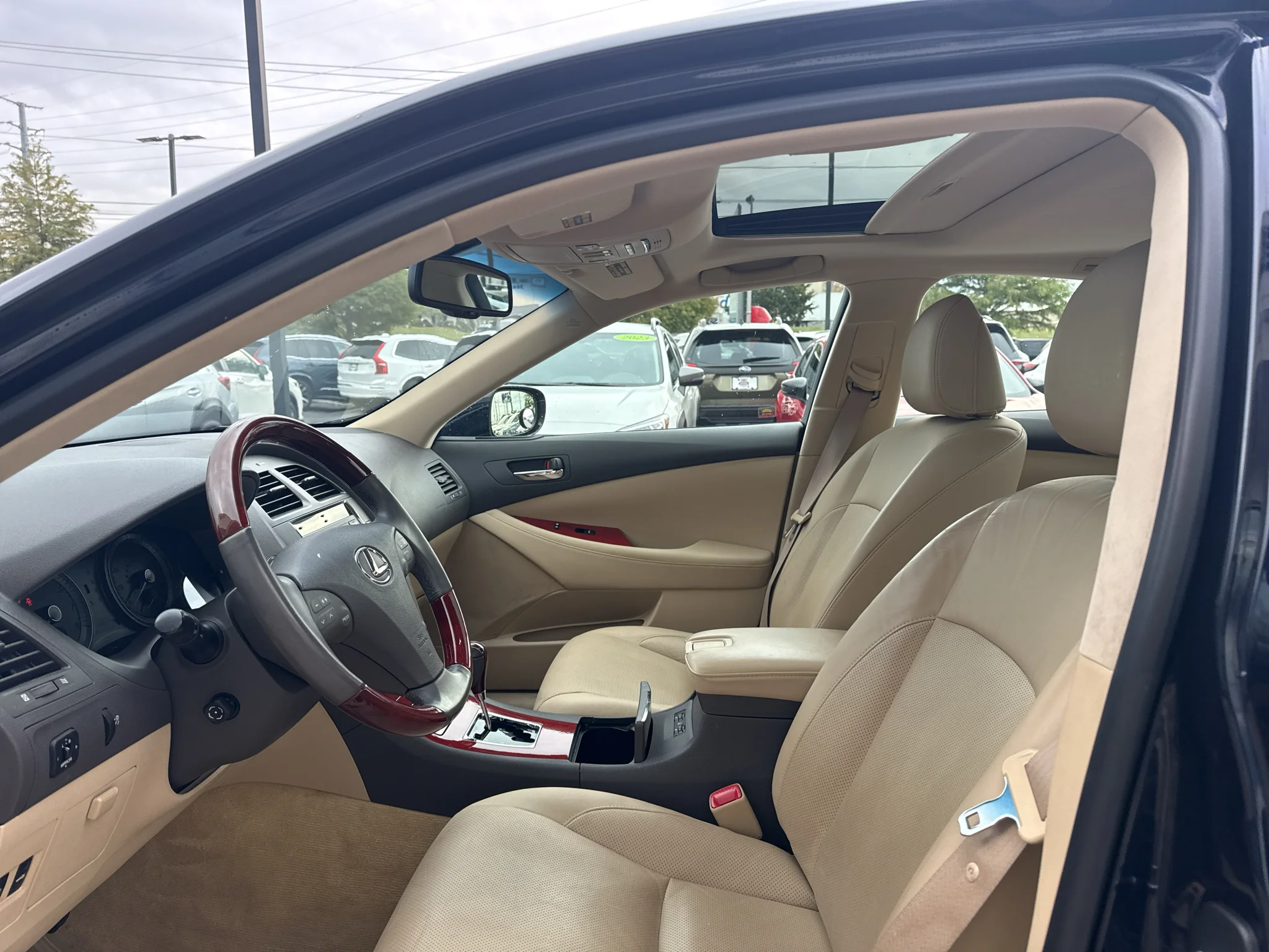 Used 2008 Black Sapphire Lexus Base image 9