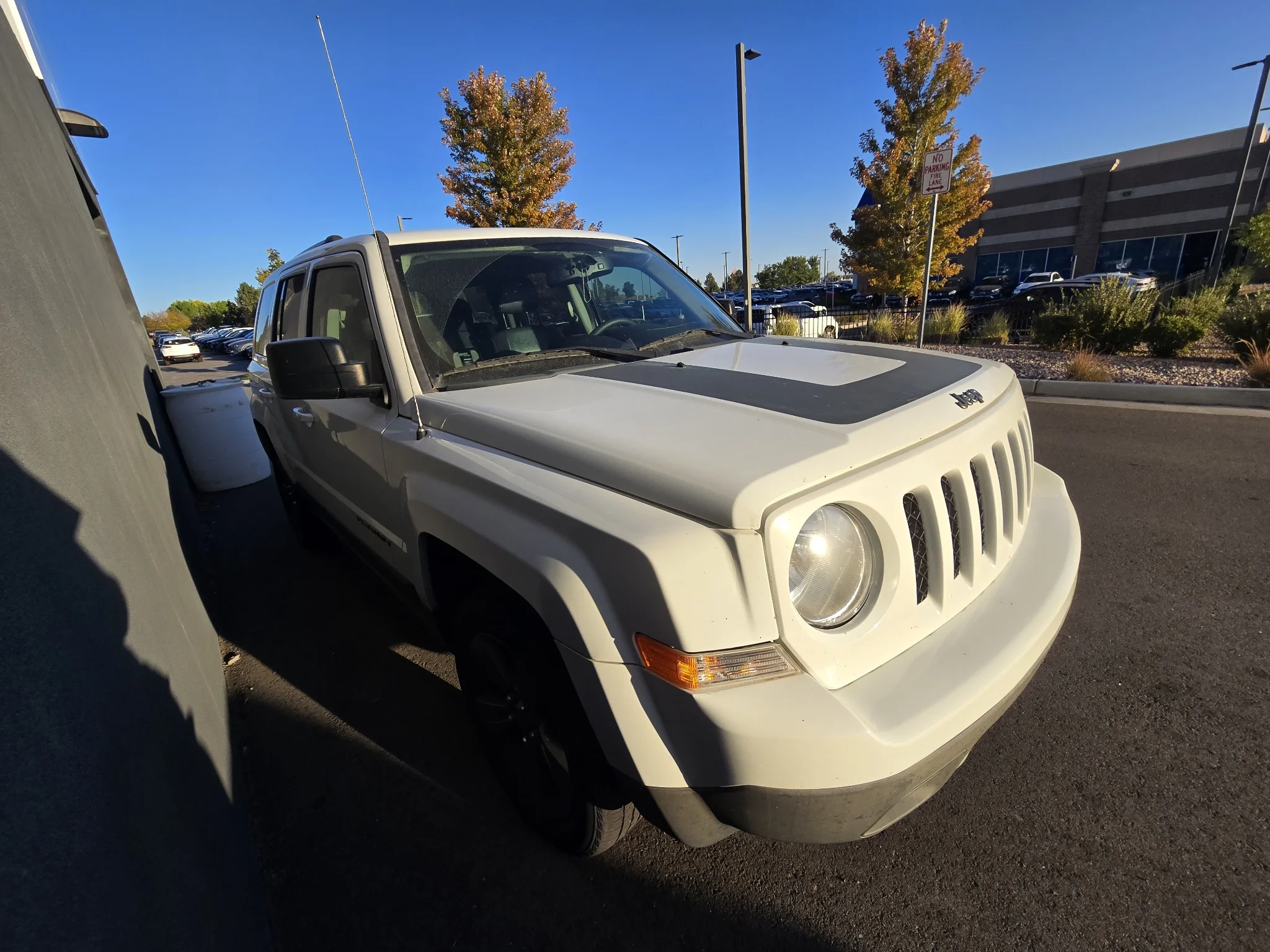 Used 2017 Bright White Clearcoat Jeep Sport SE image 5