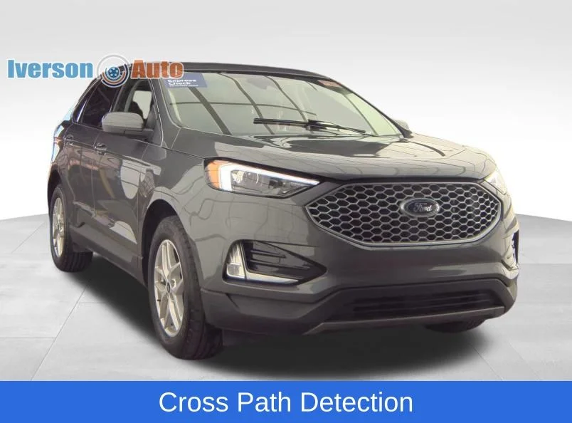 Used 2024 Gray Ford SEL image 10