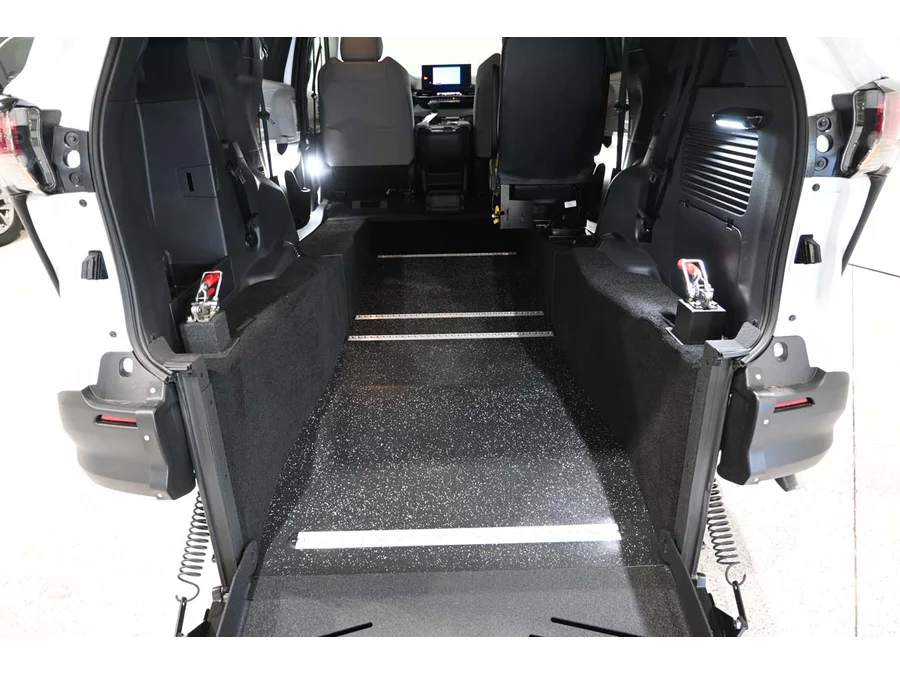 New 2026 WHITE Toyota LE Mobility Handicap Van image 20