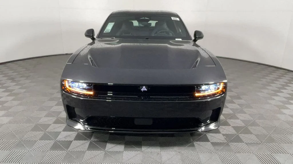 2025 Dodge Charger Daytona Scat Pack - Photo 9