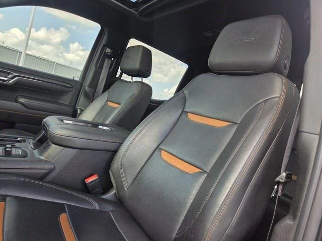 Used 2022 Titanium Rush Metallic GMC AT4 image 13