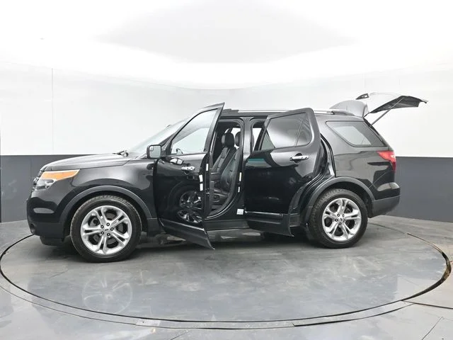 Used 2014 Black Ford Limited image 51