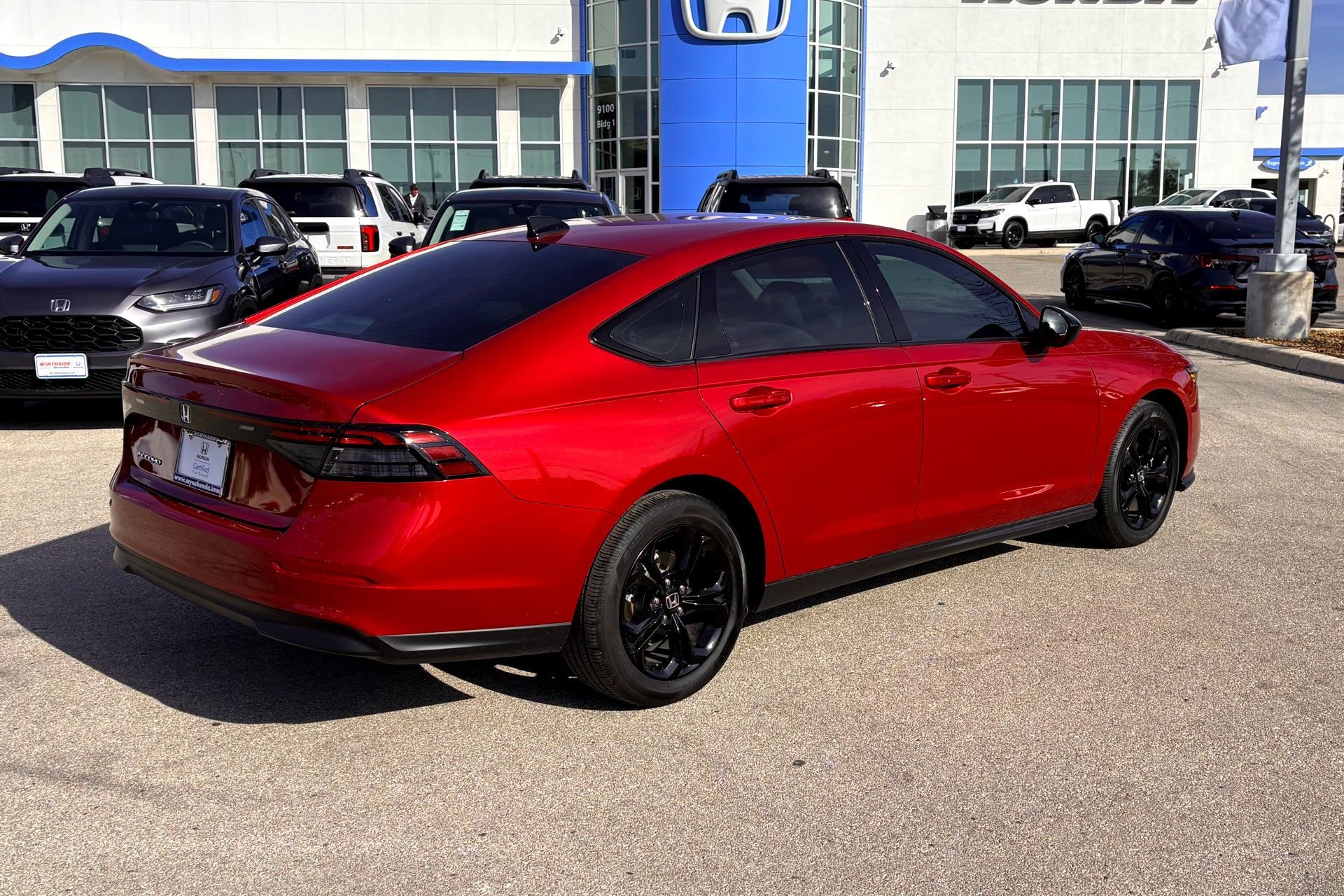 2025 Honda Accord SE - Photo 6