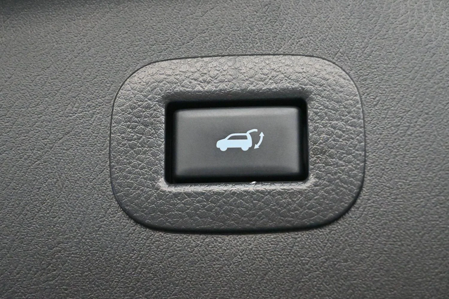 Used 2024 Anthracite Gray INFINITI LUXE image 13