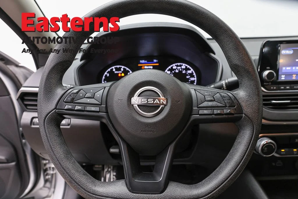 Used 2024 Silver Nissan 2.5 S image 10