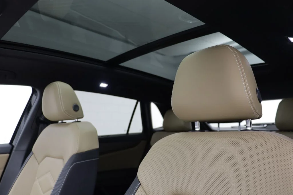 New 2026 Deep Black Volkswagen SE w/Technology image 12