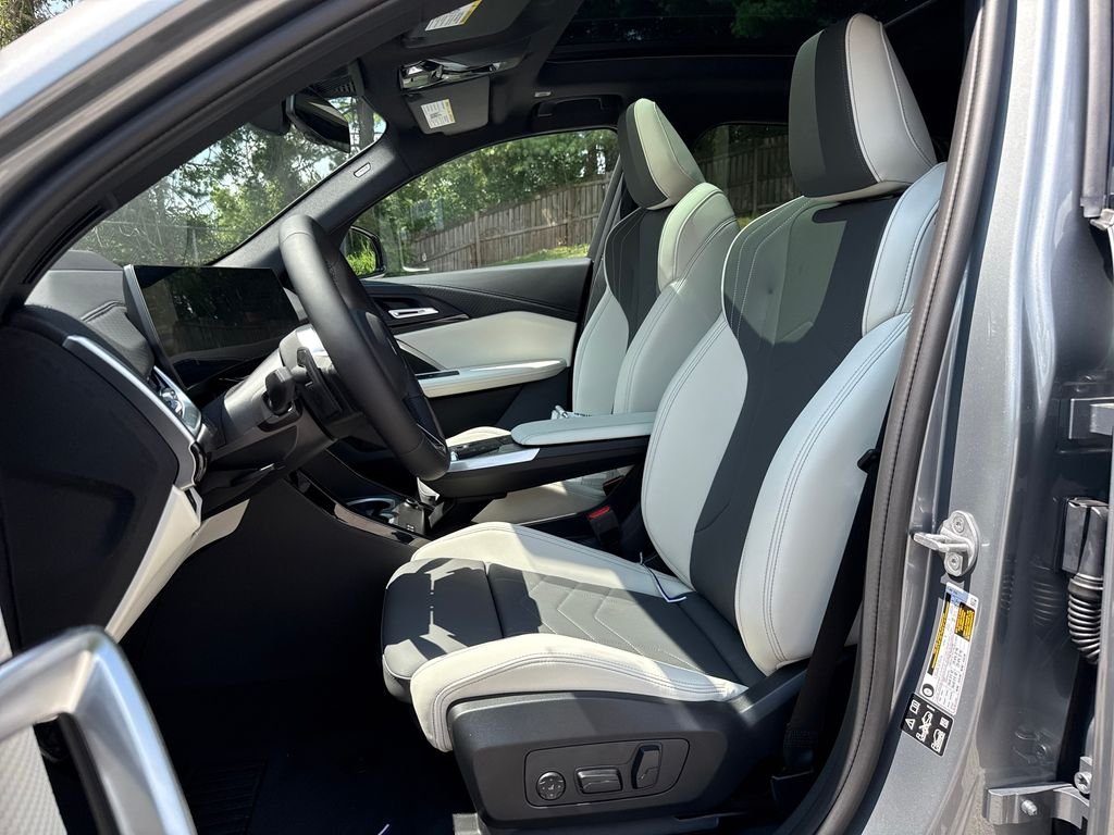 New 2026 Gray BMW xDrive28i image 10
