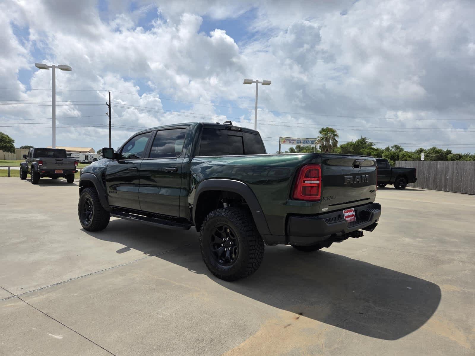 New 2026 Serrano Green Metallic Ram RHO image 3