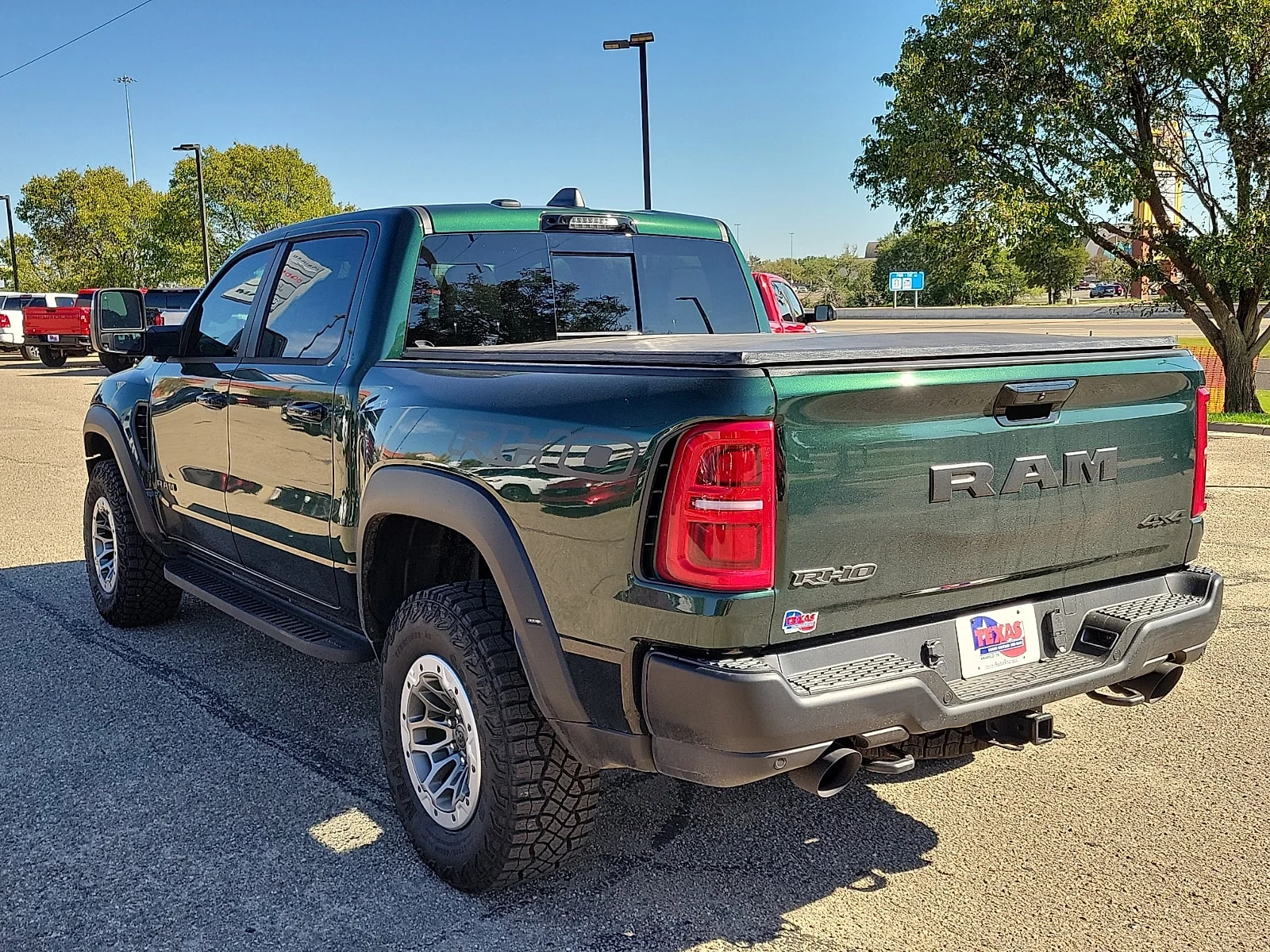 New 2026 Serrano Green Ram RHO CREW CAB 4X4 5