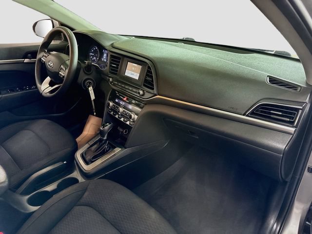 Used 2020 Fluid Metal Hyundai SE image 21
