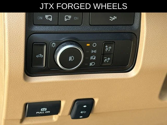 Used 2024 Brown Ford Lariat image 22