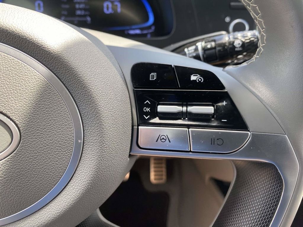 Certified Used 2025 Gray Hyundai SEL Sport image 31