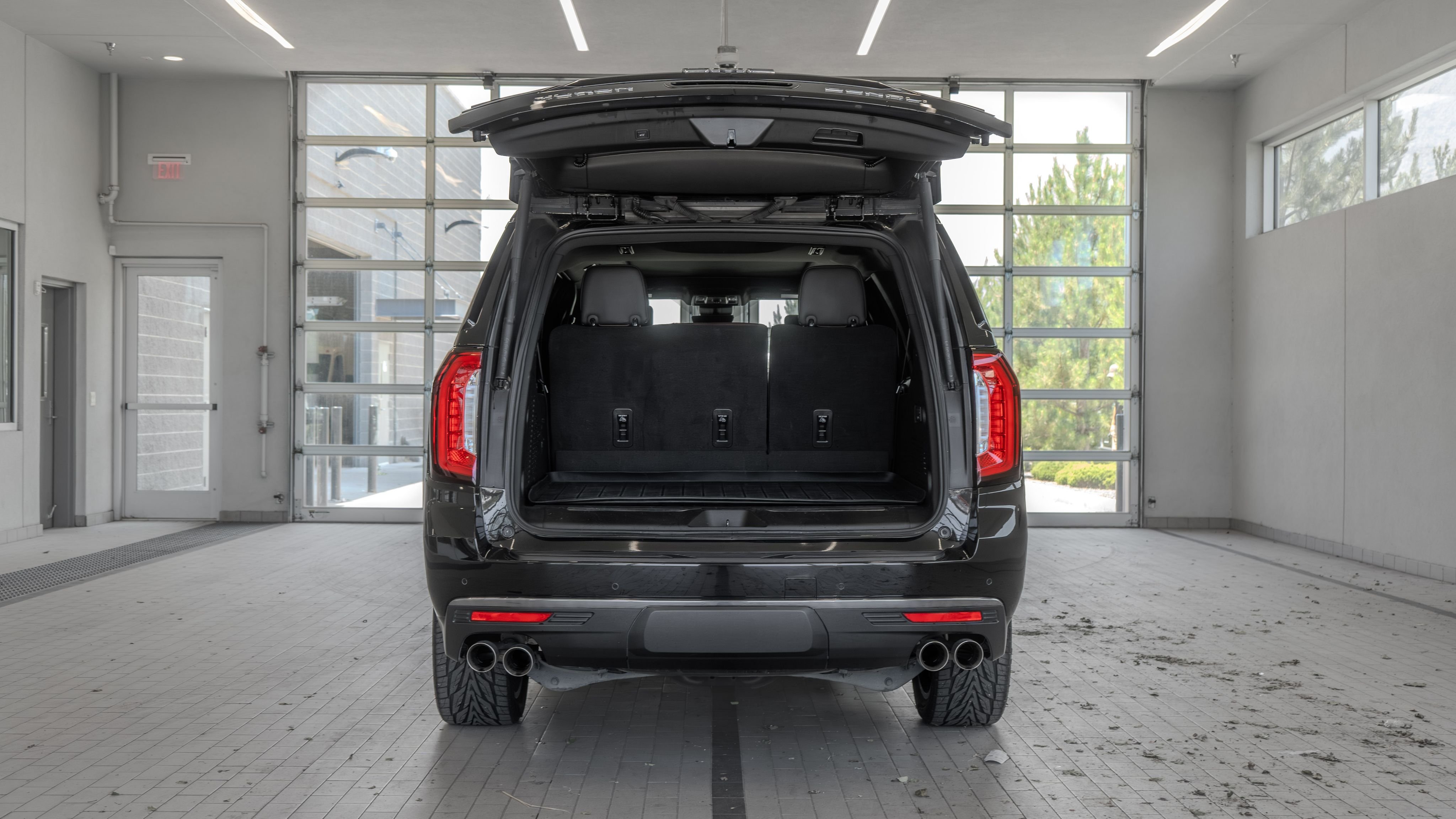 Used 2024 Onyx Black GMC Denali Ultimate image 16