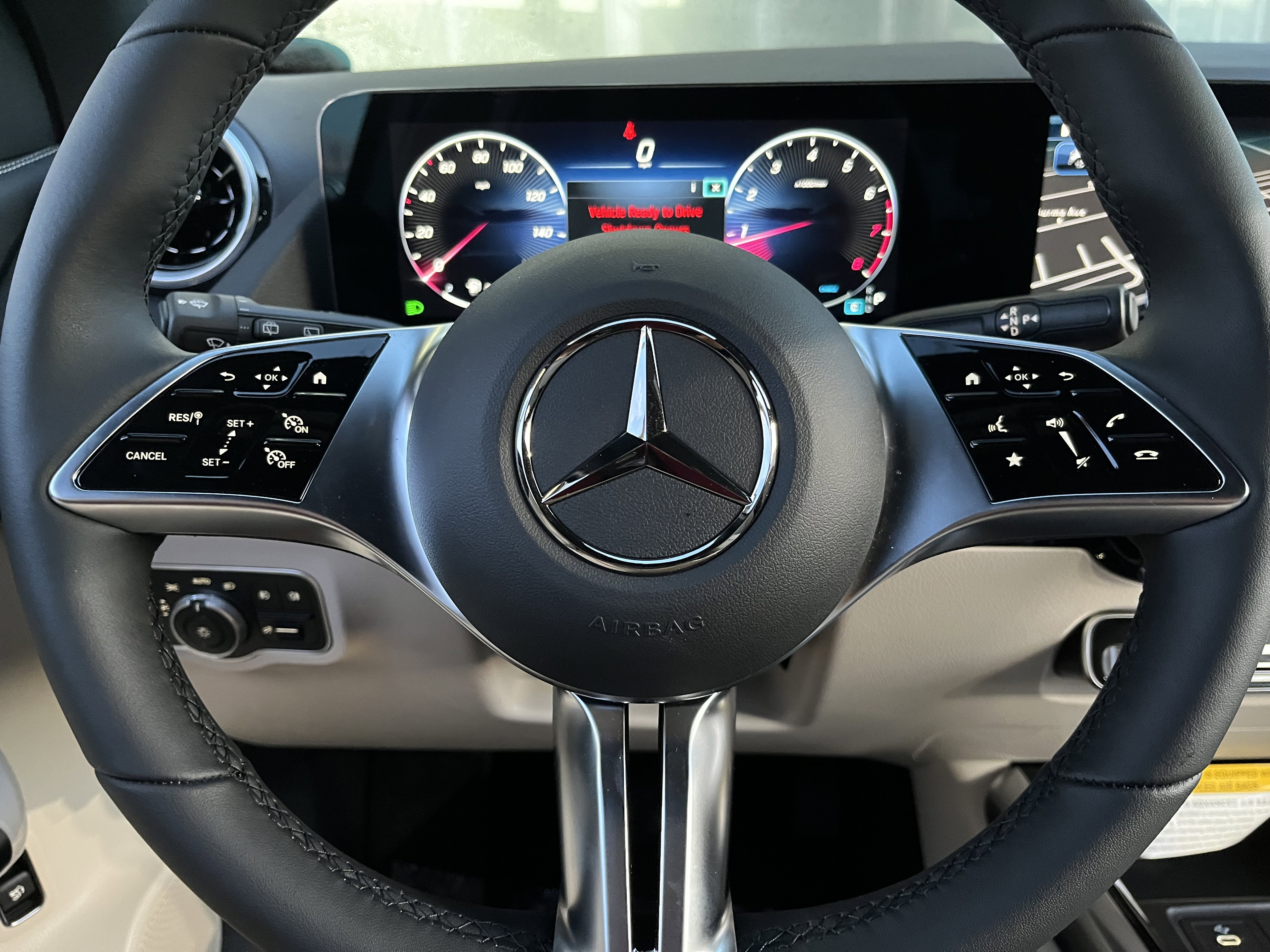 New 2026 POLAR WHITE Mercedes-Benz GLA 250 image 24