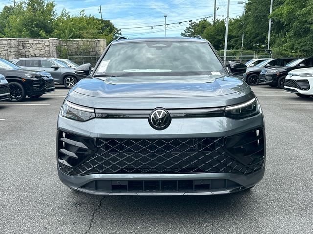 New 2026 Platinum Gray Metallic Volkswagen 2.0T SE R-Line Black image 2