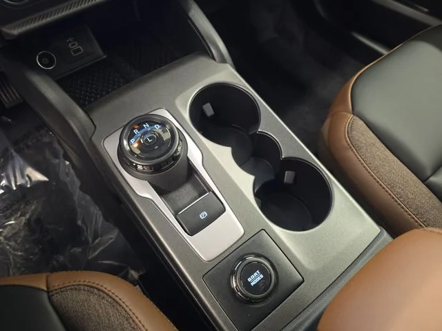 New 2026 Velocity Blue Metallic Ford Outer Banks® image 28