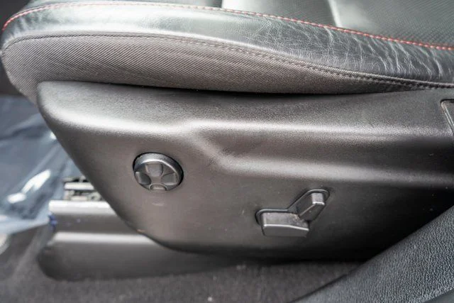Used 2025 DB Black Clearcoat Dodge R/T Plus image 22