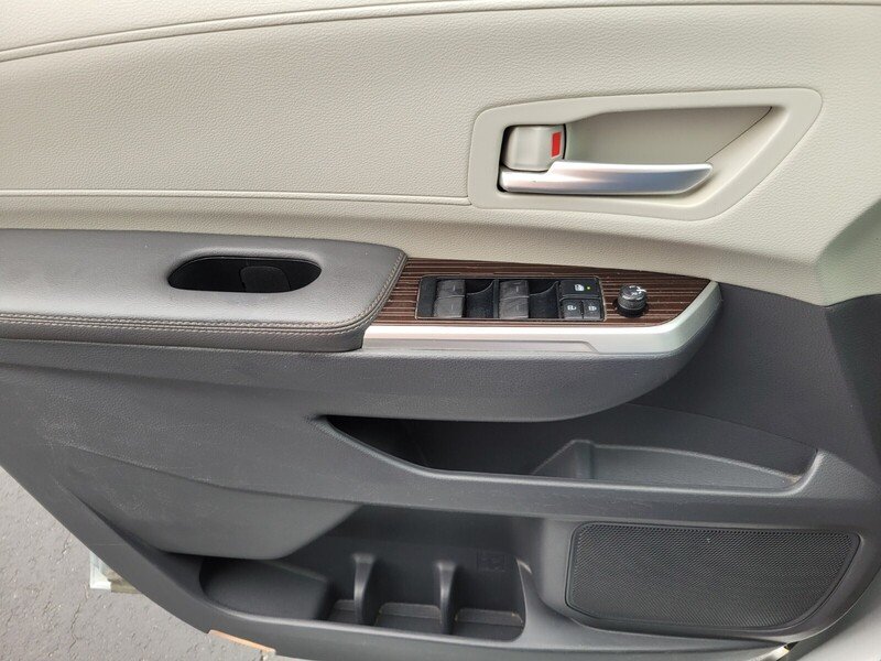 2021 Toyota Sienna XLE - Photo 26