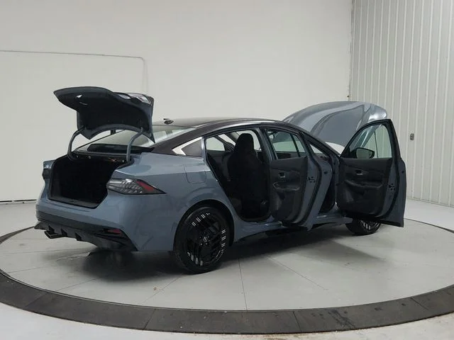 New 2026 Gray Nissan SR image 15